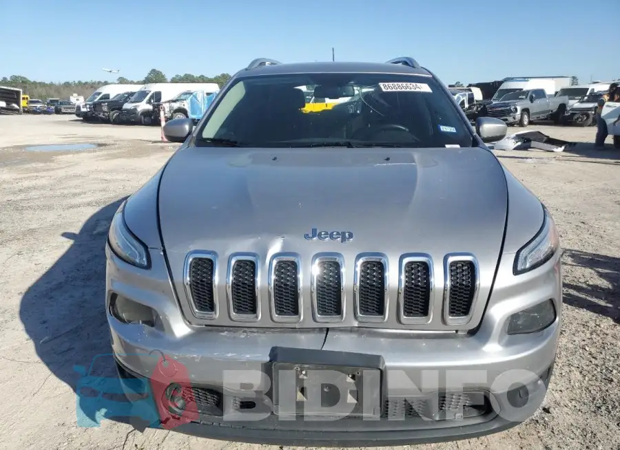 1C4PJLLB6JD621621 Photo# 5