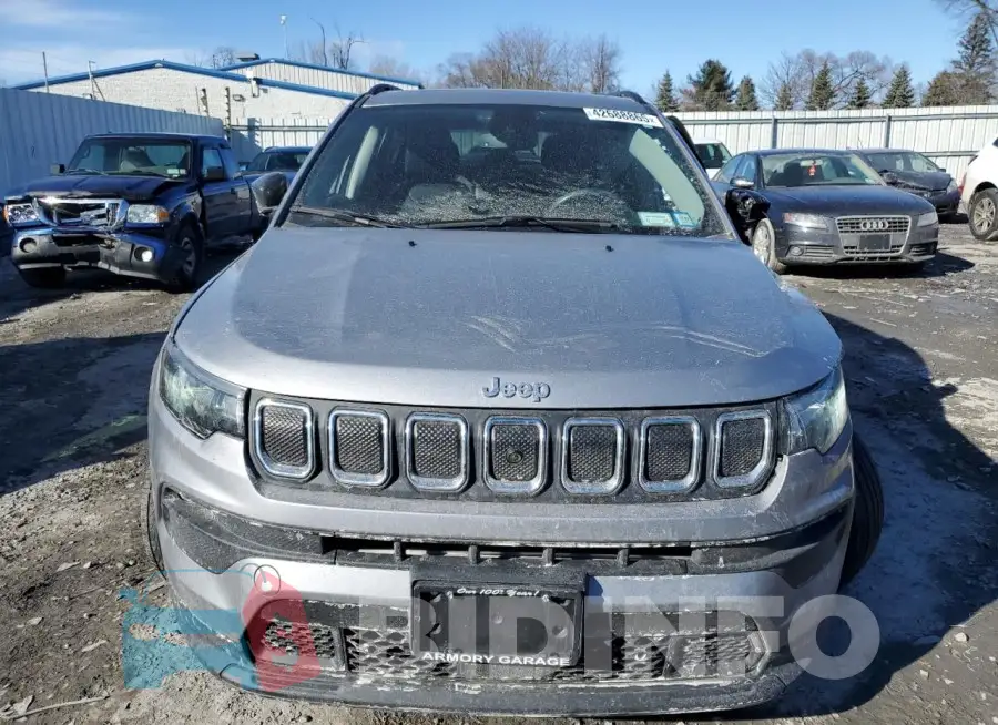 3C4NJDFBXNT212188 Photo# 5