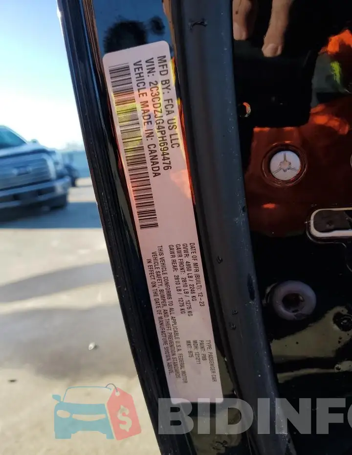 2C3CDZJG4PH694476 Photo# 12