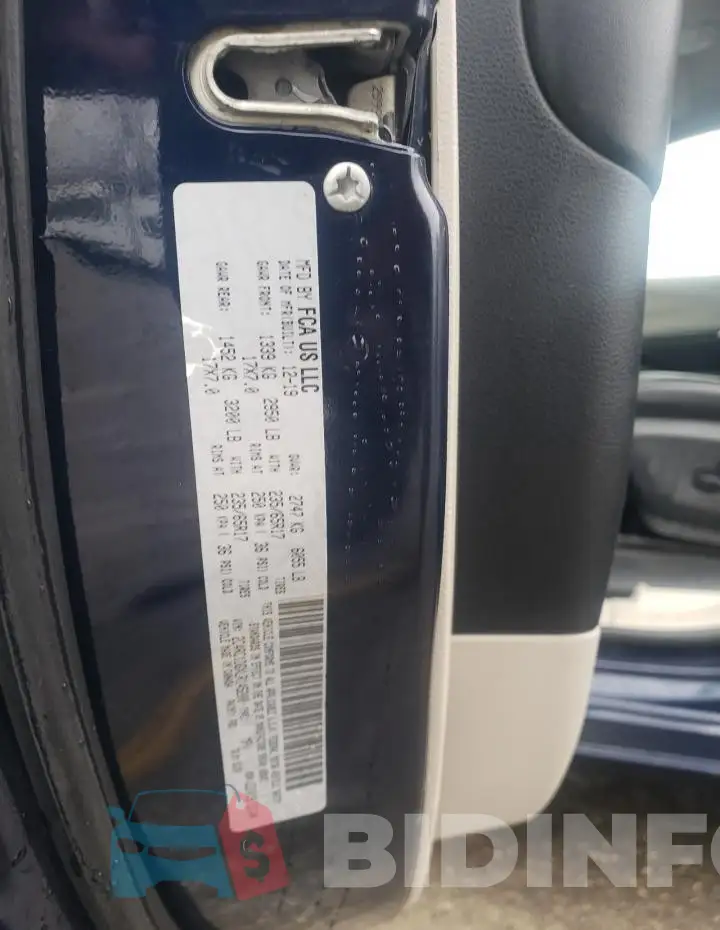2C4RC1DGXLR145200 Photo# 13