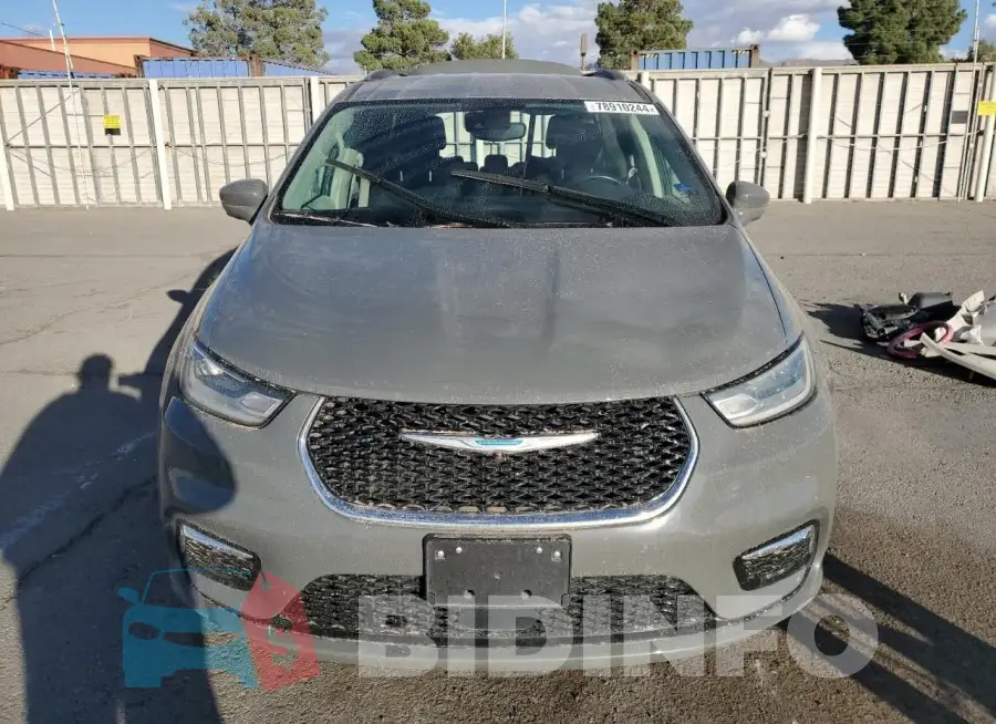 2C4RC1L73MR581213 Photo# 5