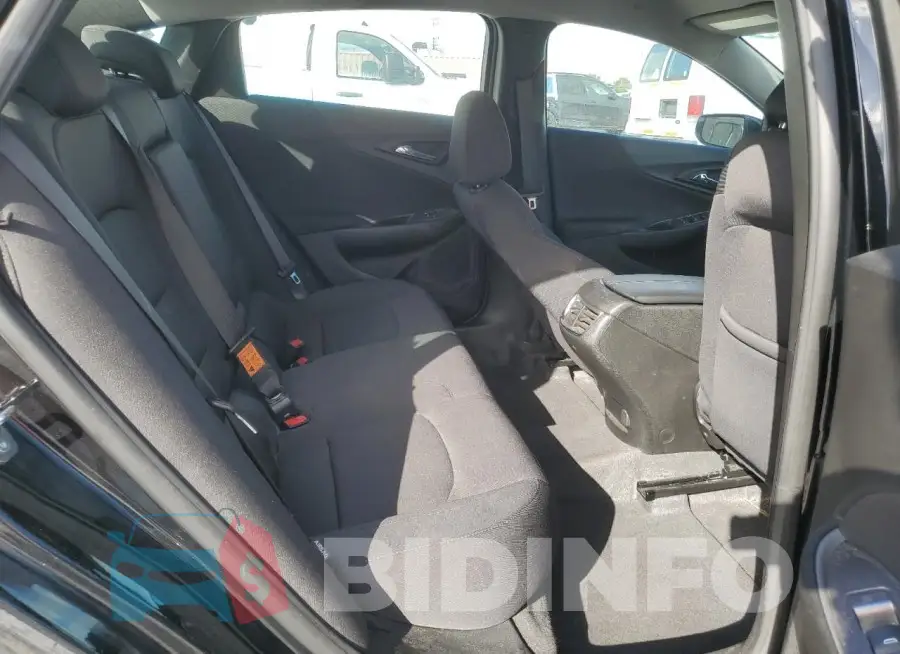 1G1ZD5ST2RF120028 Photo# 10