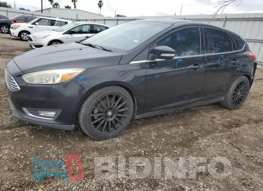 1FADP3N28GL302952 Photo# 1