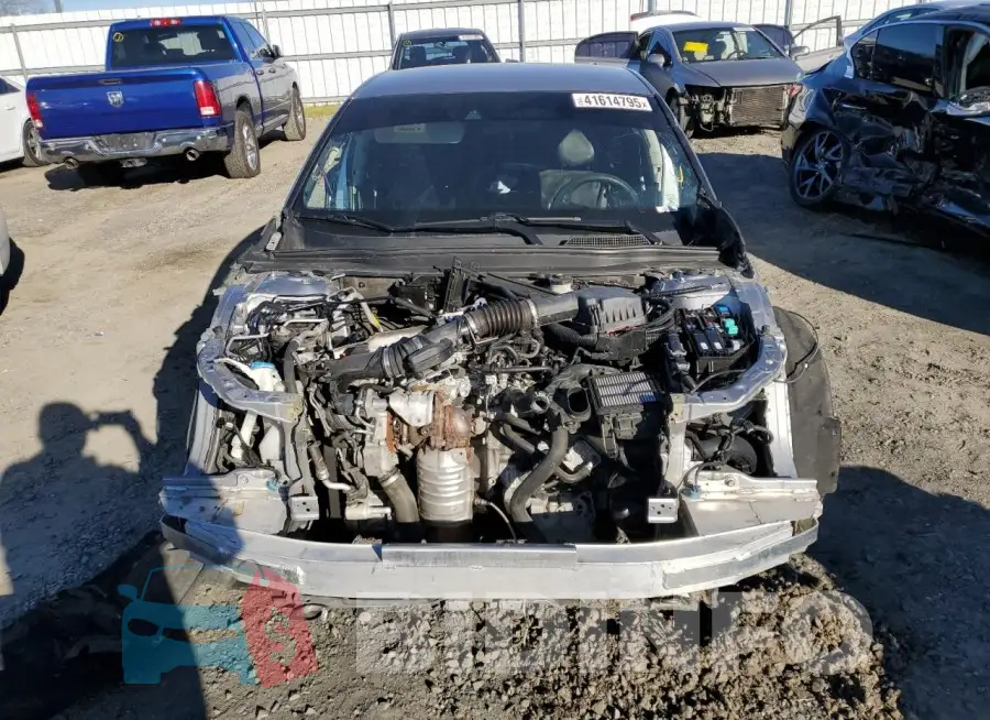 1HGCV1F17JA111551 Photo# 5