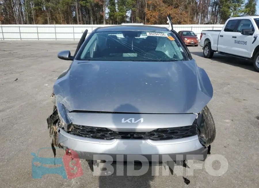 3KPF24AD8PE682494 Photo# 5