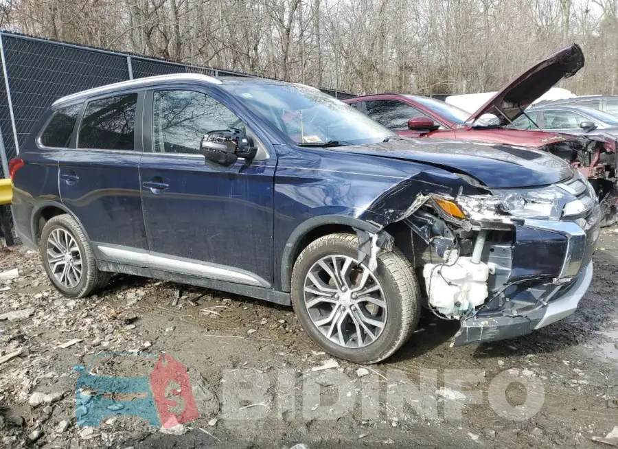 JA4AD3A31JJ001618 Photo# 4