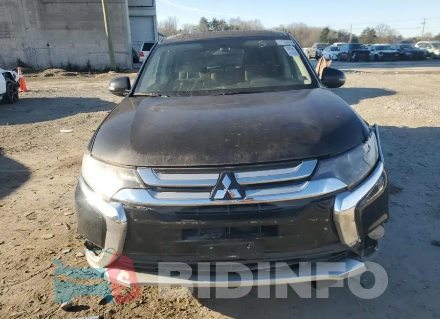 JA4AD3A33JZ068626 Photo# 5