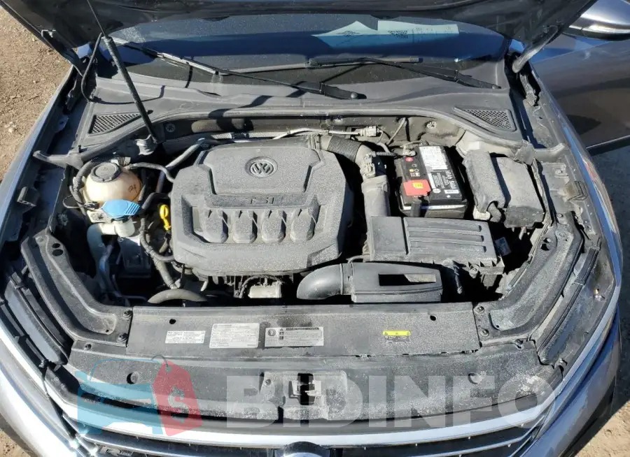 1VWMA7A33KC010665 Photo# 11