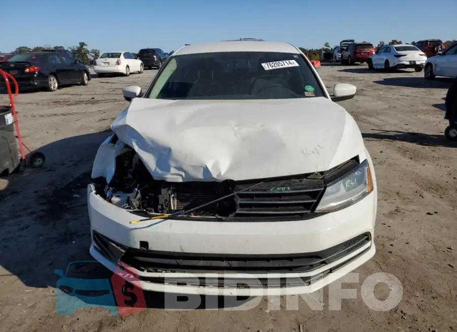 3VW2B7AJ4HM247398 Photo# 5