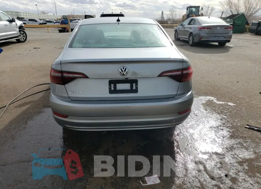 3VWC57BU9KM186819 Photo# 6