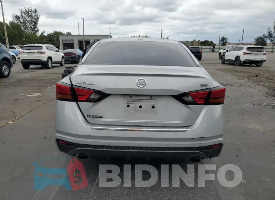 1N4BL4CV4NN324017 Photo# 6