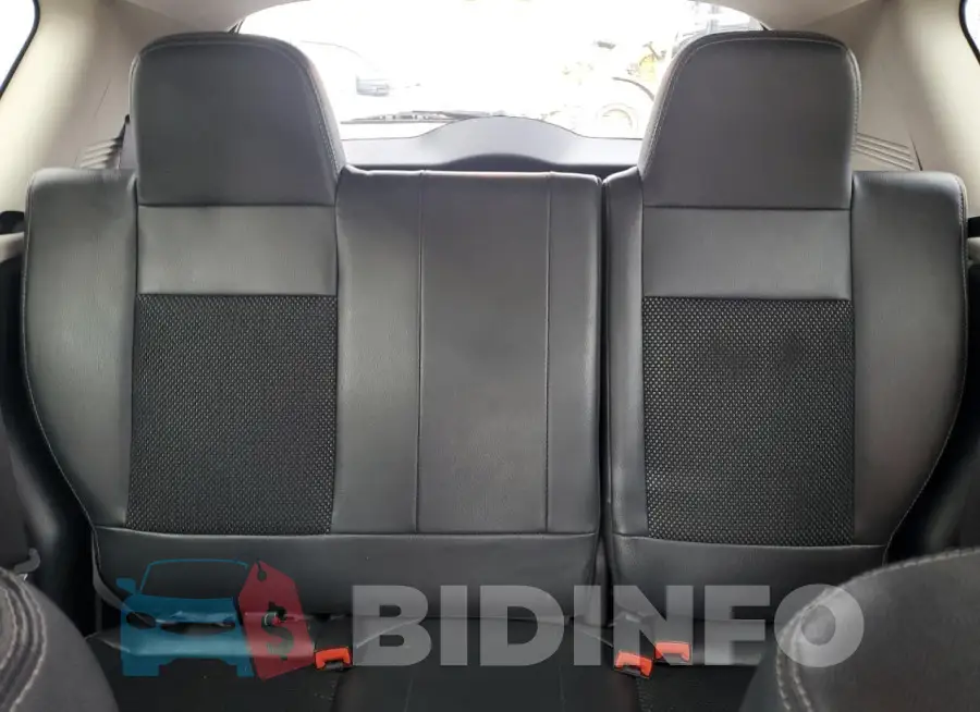 1C4NJDEB7GD663573 Photo# 10