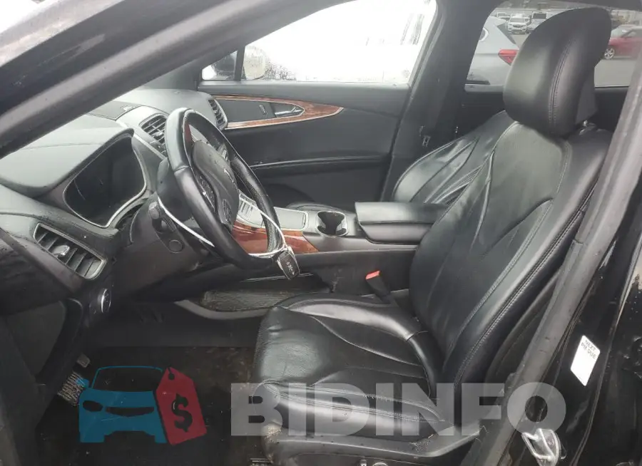 2LMPJ8LR5JBL39888 Photo# 7
