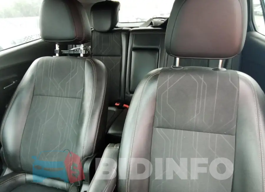 3GNCJLSB2KL255031 Photo# 10