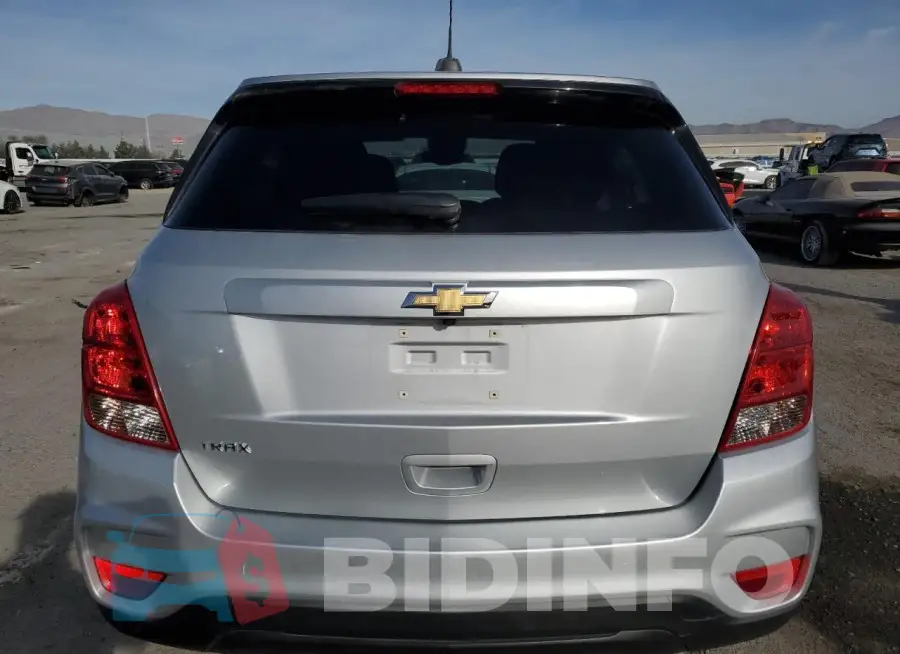 KL7CJKSM1NB526491 Photo# 6
