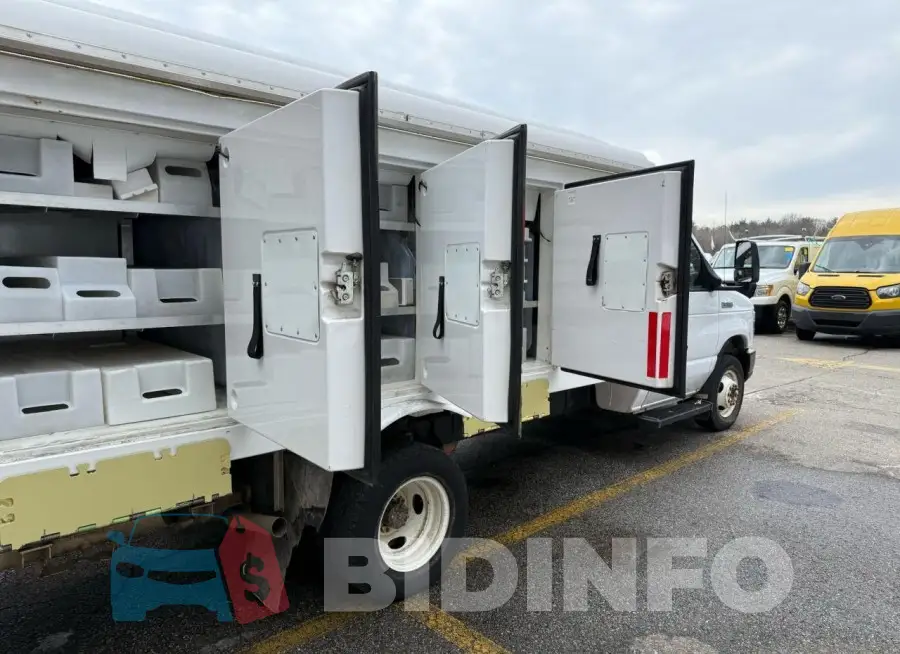 1FDXE4FS9JDC33221 Photo# 9