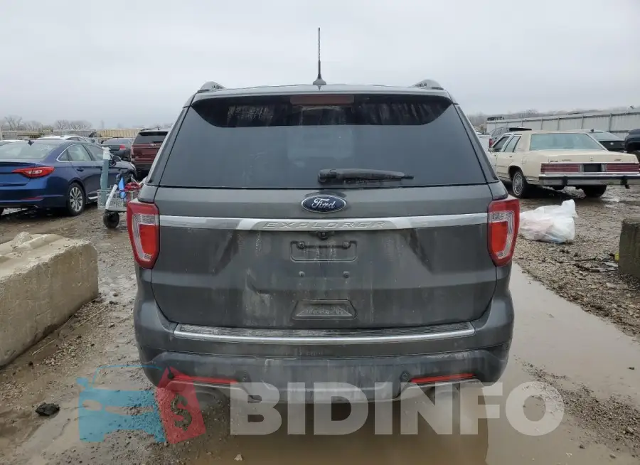 1FM5K8D81JGB91026 Photo# 6