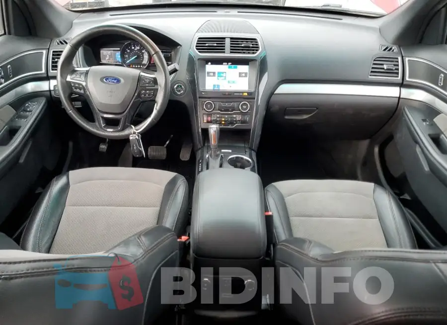 1FM5K8D89HGA53762 Photo# 8