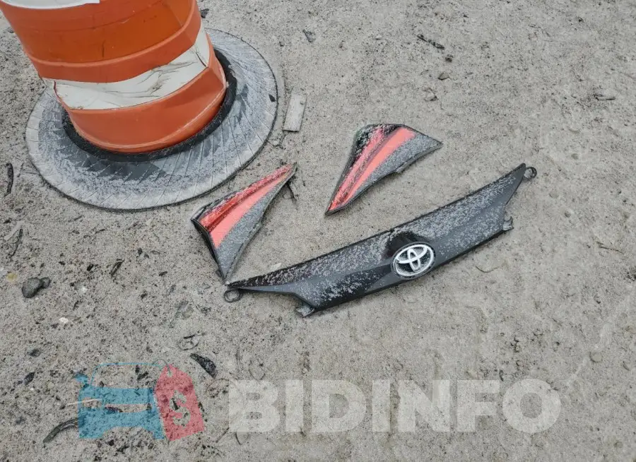 2T3RFREV2JW744114 Photo# 13