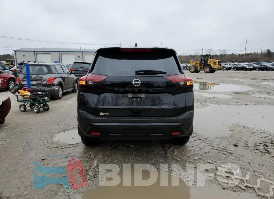 JN8BT3BB0PW214837 Photo# 6