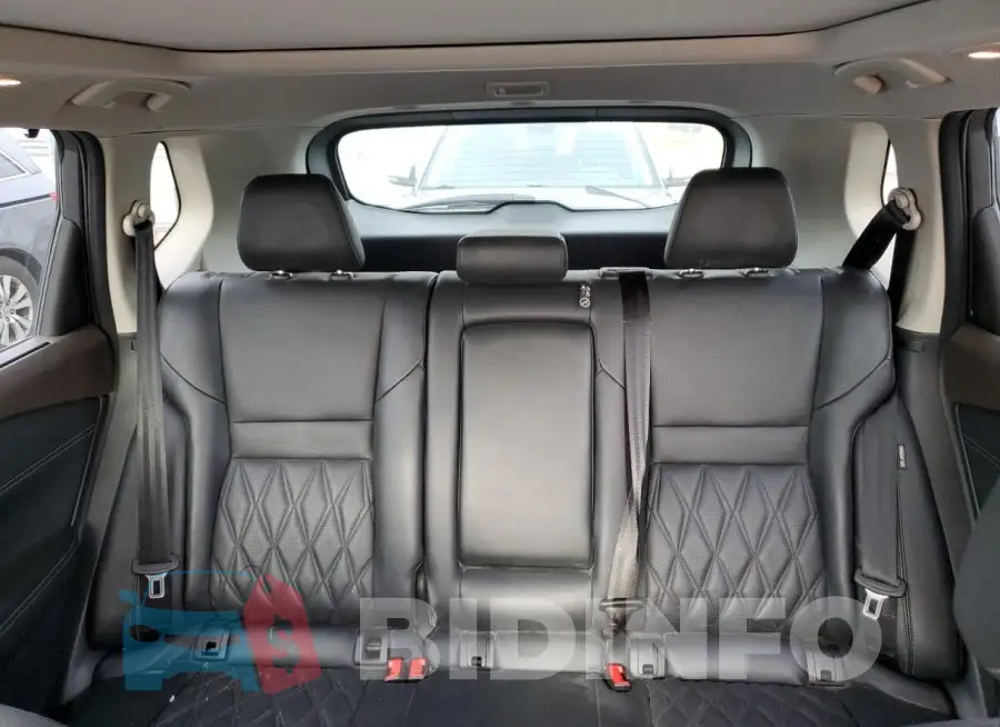 JN8BT3DD4NW277466 Photo# 10