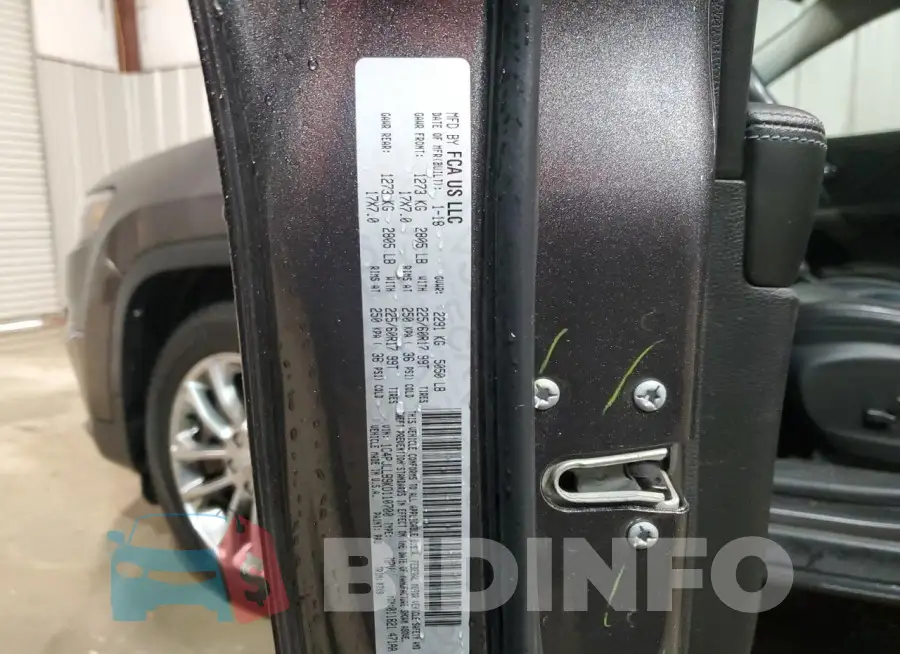1C4PJLLB9KD110700 Photo# 13