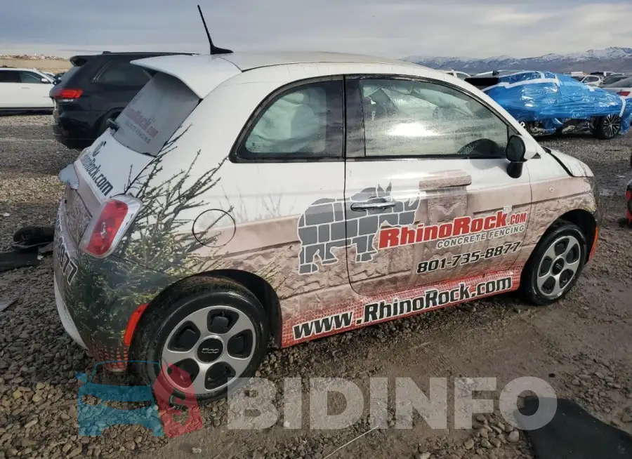 3C3CFFGE0GT180310 Photo# 3