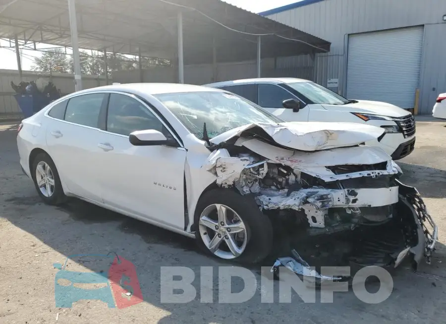 1G1ZD5ST0RF141072 Photo# 4