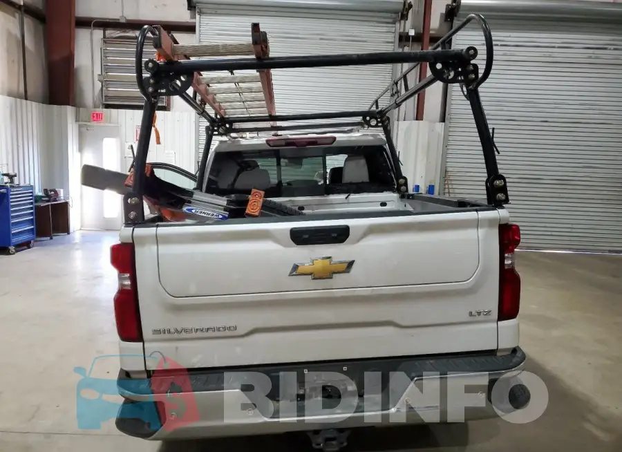 3GCPAEED0RG152888 Photo# 6