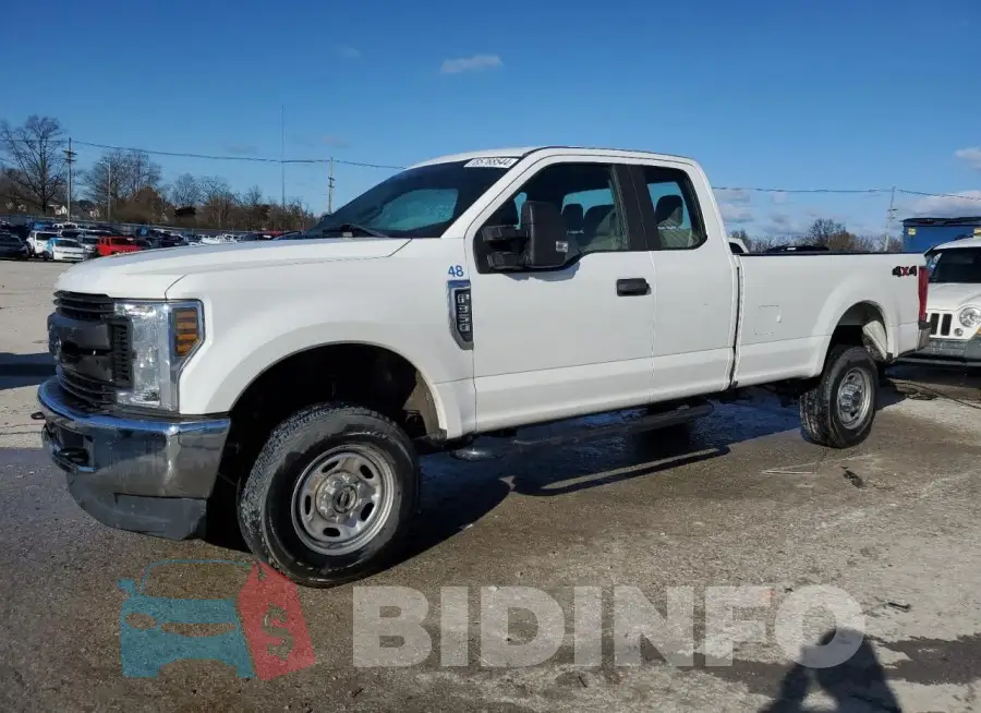 1FT8X3B64KEE72497 Photo# 1