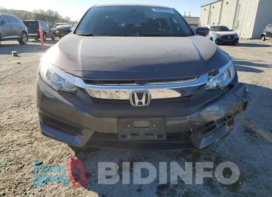 19XFC2F77HE059776 Photo# 5