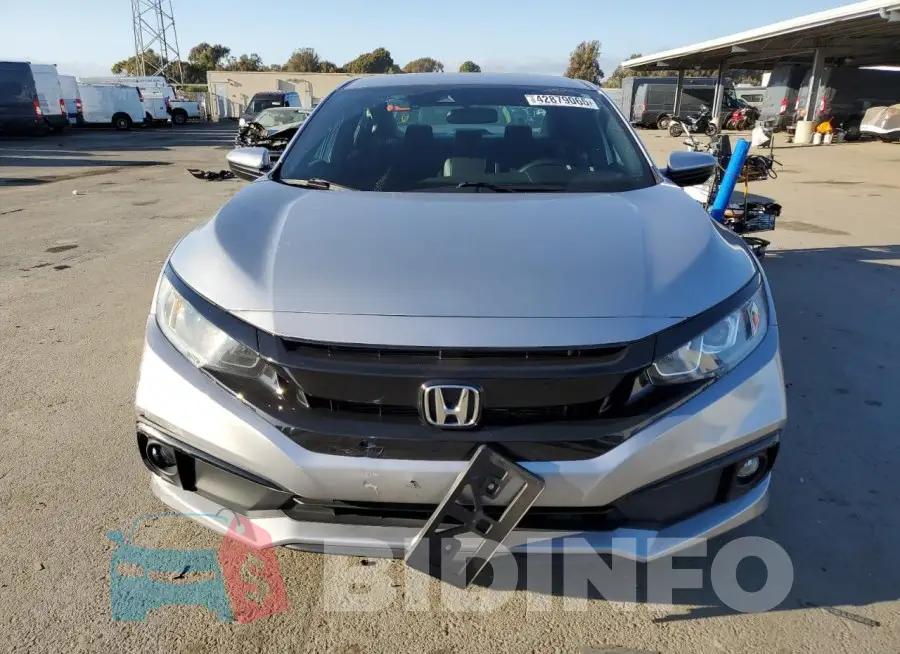 19XFC2F8XKE213817 Photo# 5