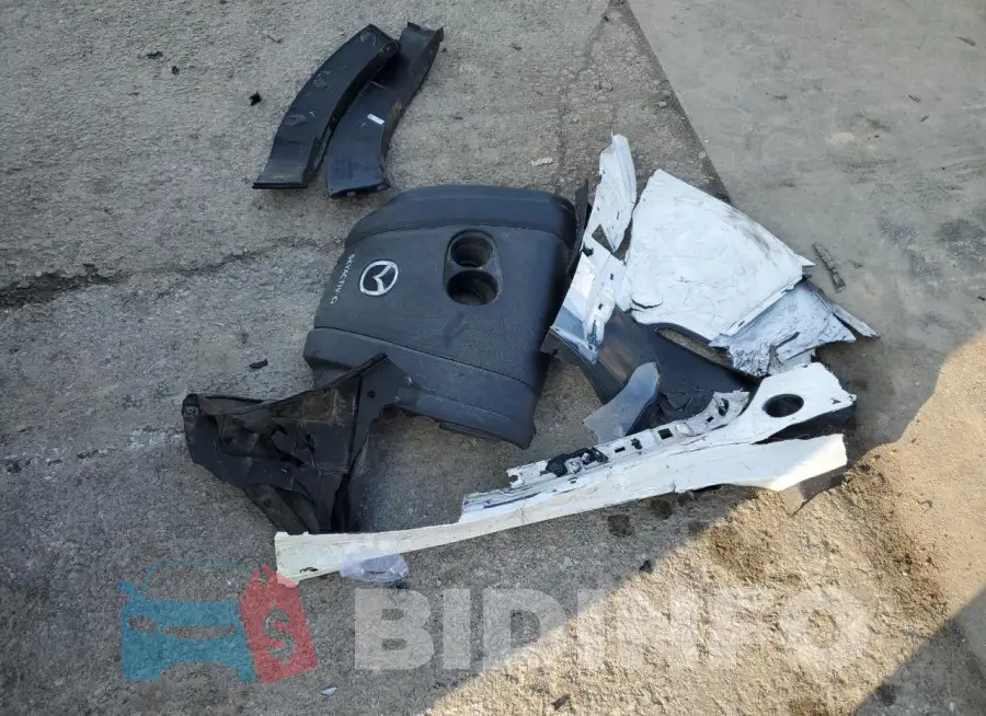 3MVDMBCL5MM230416 Photo# 12