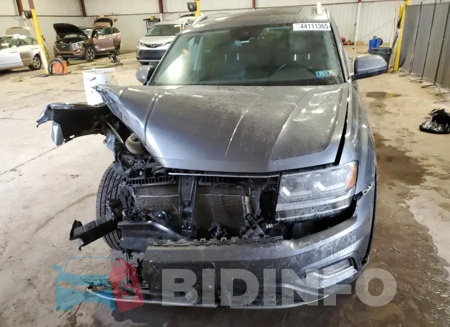 1V2MR2CA3JC502328 Photo# 5