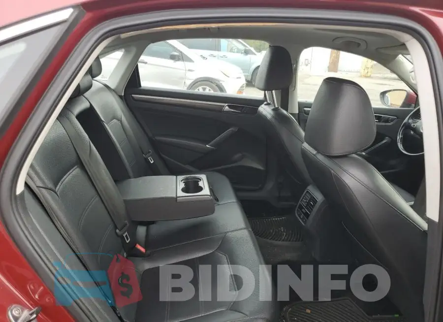 1VWGT7A39HC032217 Photo# 10