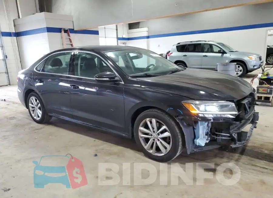 1VWSA7A36LC010877 Photo# 4
