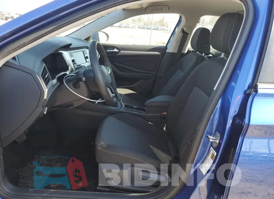 3VW5M7BU0RM093015 Photo# 7