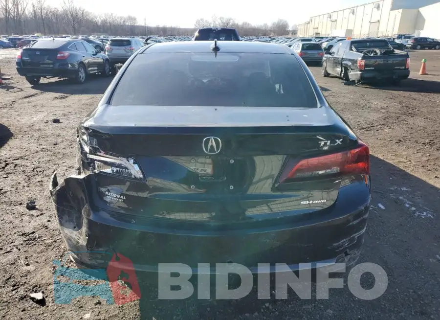 19UUB3F72GA000072 Photo# 6