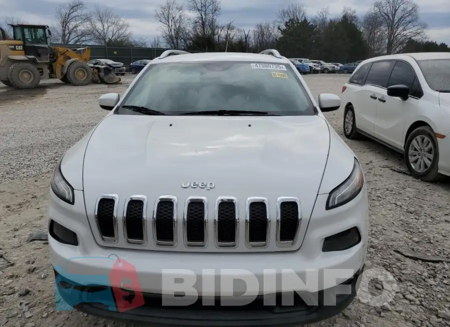1C4PJLCB6HW534302 Photo# 5