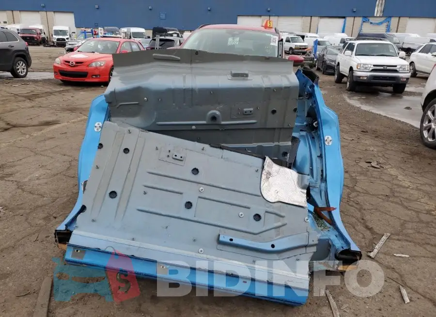 2C3CDXGJ1PH701228 Photo# 5