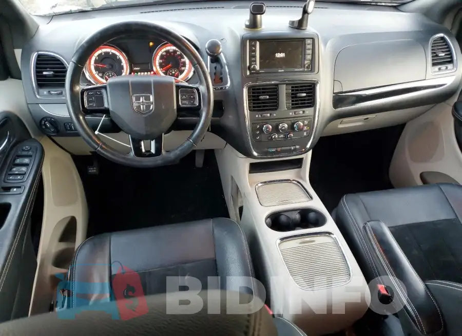 2C4RDGCGXJR184013 Photo# 8