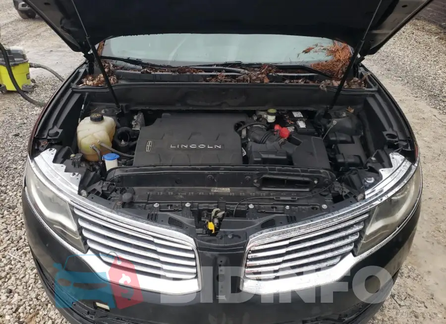 2LMTJ8LR0GBL55052 Photo# 12