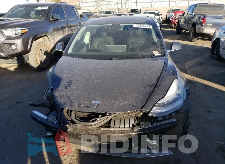 5YJ3E1EB6KF389164 Photo# 5