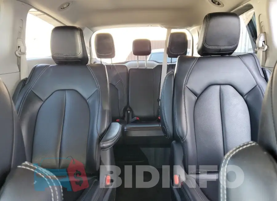 2C4RC1L72PR554525 Photo# 10