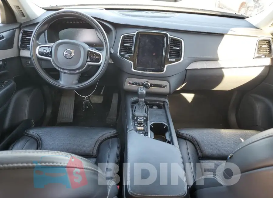 YV4A22PL2M1672102 Photo# 8