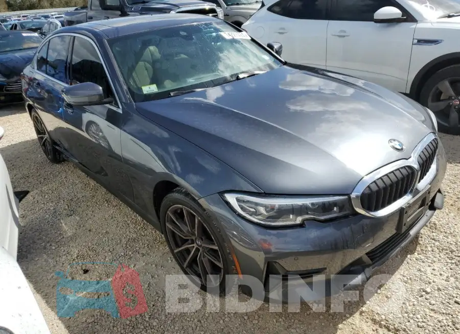 3MW5R7J07M8B63577 Photo# 4