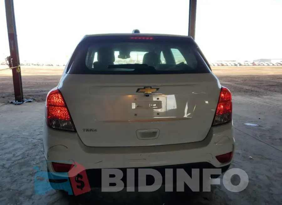 KL7CJKSB5JB558854 Photo# 6
