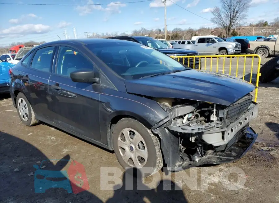 1FADP3E28GL313157 Photo# 4