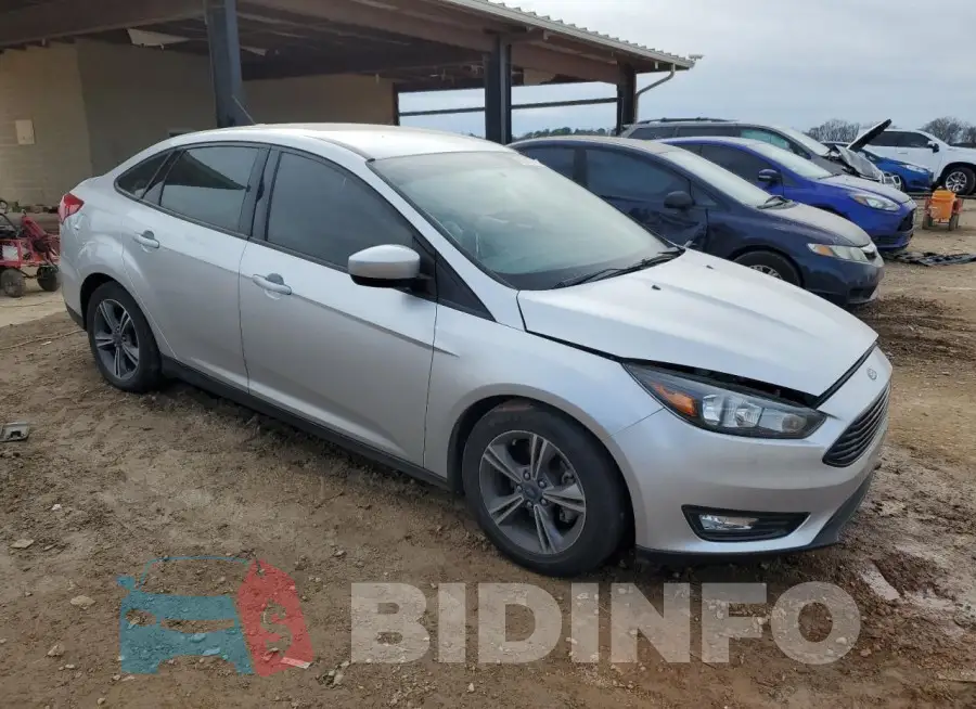 1FADP3F20JL307357 Photo# 4