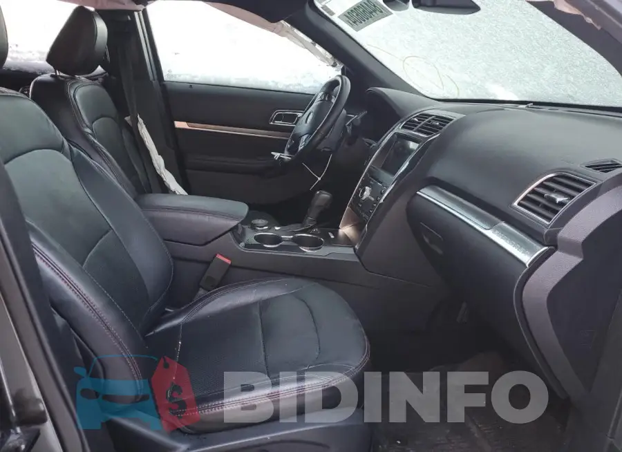 1FM5K8GT8JGC65770 Photo# 7